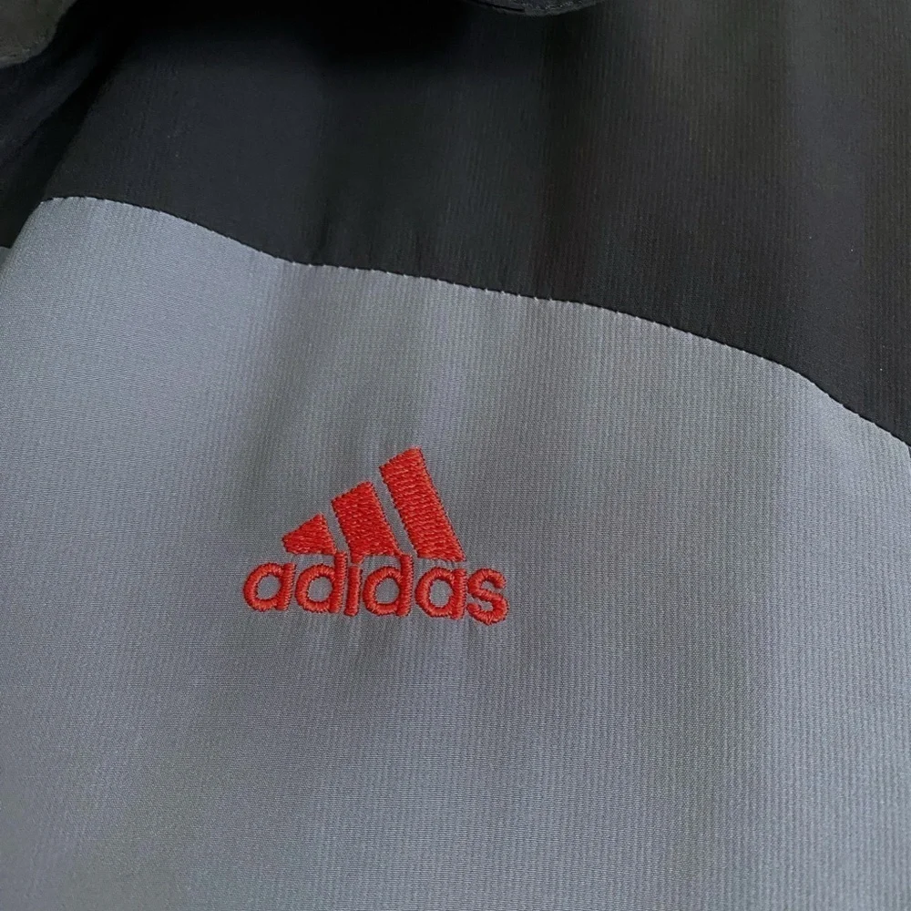 Vintage Adidas Sporty Gray Windbreaker Red Three Stripe Design Men’s Size XL